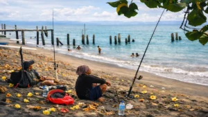 Pantai Kuranji Lombok Barat, Wisata Murah dengan Senja Menawan