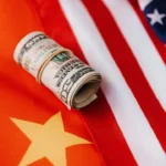 Trump Menahan Larangan Teknologi China Jelang Bertemu Xi: Diplomasi di Atas Keamanan, Siapa yang Sebenarnya Diuntungkan