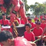 Karnaval ogoh-ogoh siswa Yayasan Dharma Laksana Mataram menyambut Hari Raya Nyepi 2026