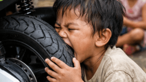 Dapur Miliaran, Anak Dapat Rp10 Ribu